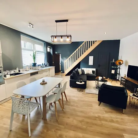 Hébergement de vacances Charmante Maison De Au Coeur De *