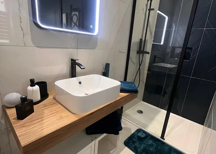 Charmante Maison De Au Coeur De *